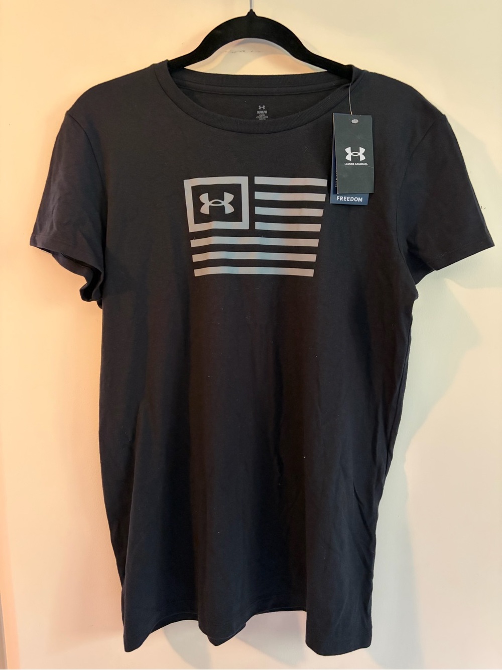 Under Armour Women’s Black Logo Graphic Tee